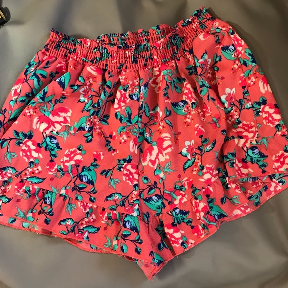 Living Doll Los Angeles Pants - Living Doll Los Angeles Floral Shorts